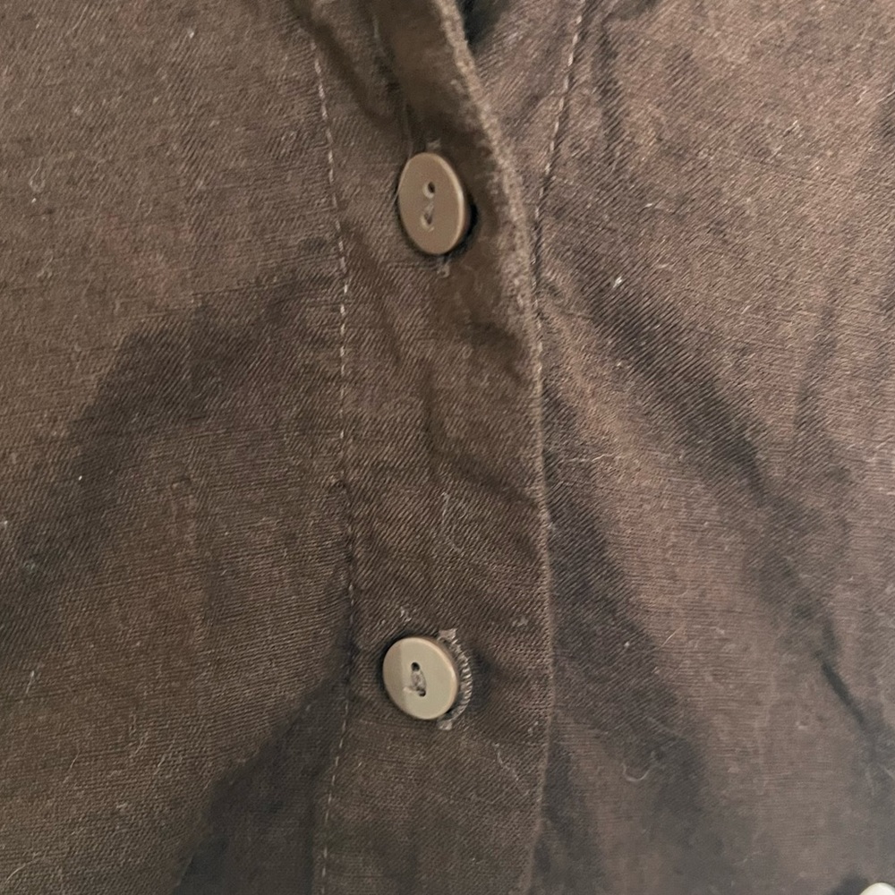 Cropped Linen Button Down - Picture 5 of 6